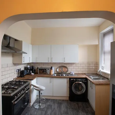 Comfy In Leeds Near Motorway & City Hébergement de vacances *