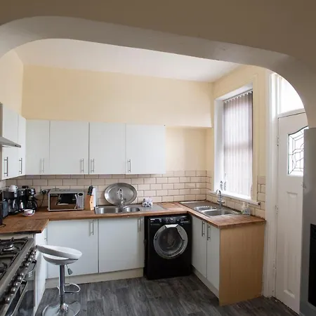 Comfy In Leeds Near Motorway & City Hébergement de vacances