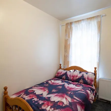 Comfy In Leeds Near Motorway & City * Leeds (West Yorkshire)