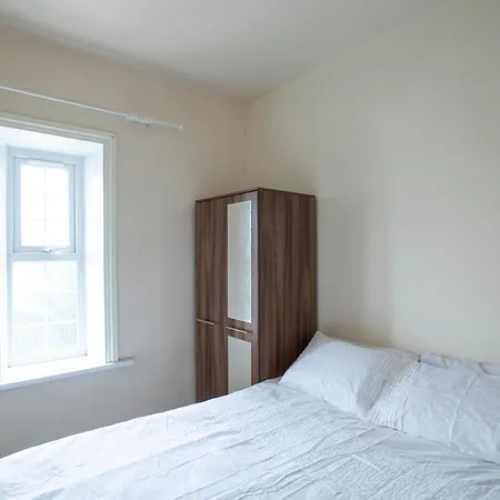 Comfy In Leeds Near Motorway & City Hébergement de vacances *